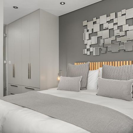 Montclair Apartments เคปทาวน์ ภายนอก รูปภาพ