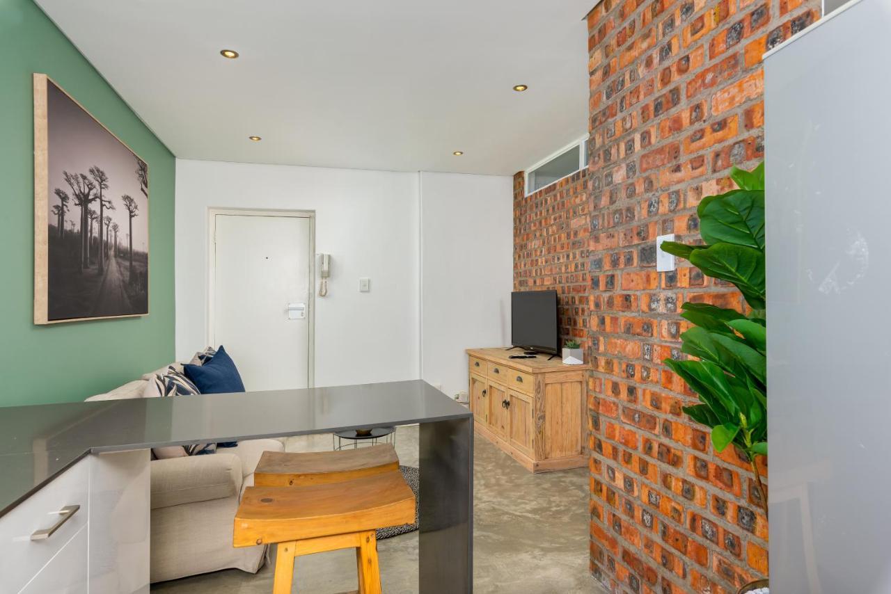 Montclair Apartments เคปทาวน์ ภายนอก รูปภาพ