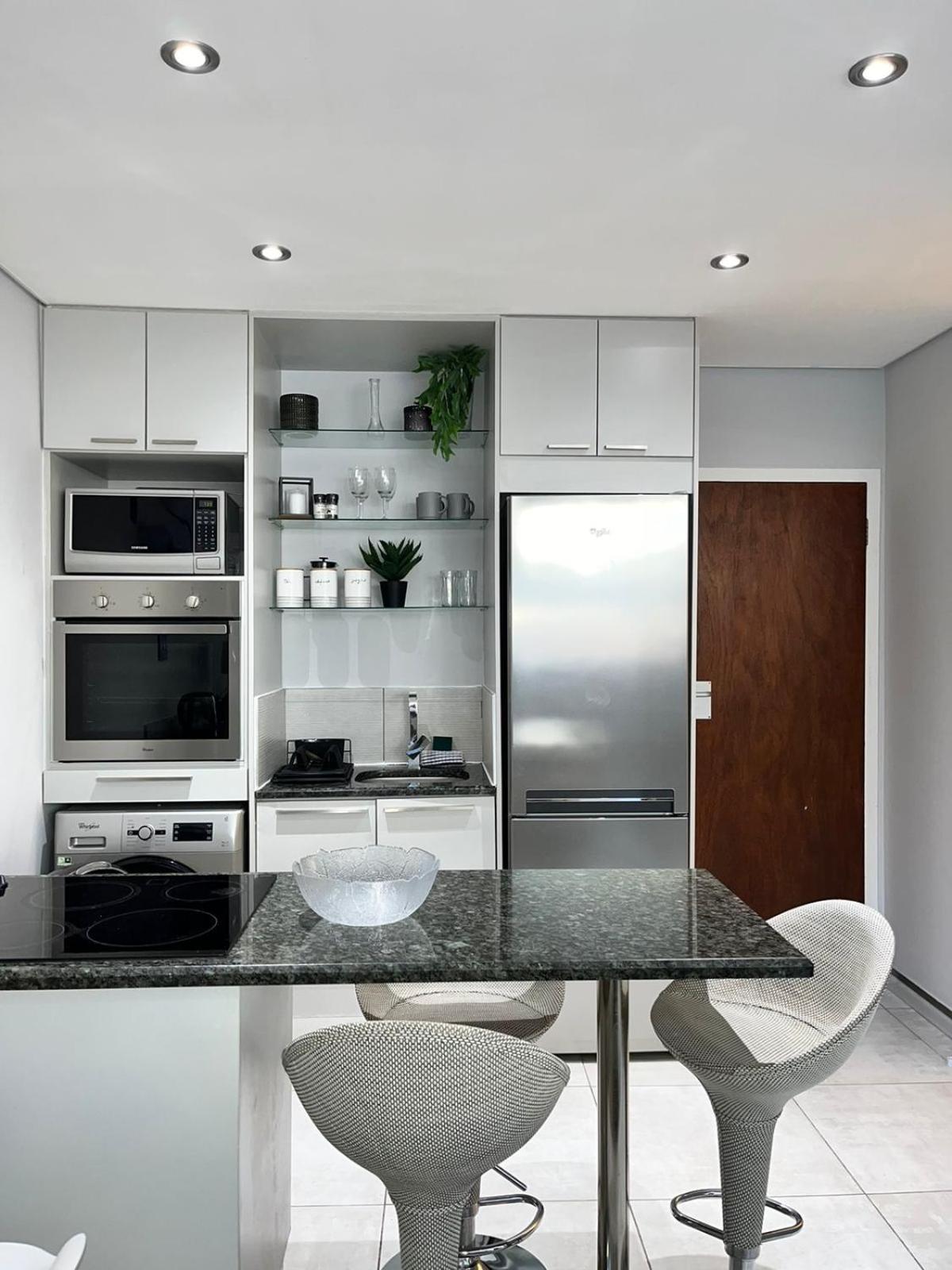 Montclair Apartments เคปทาวน์ ภายนอก รูปภาพ