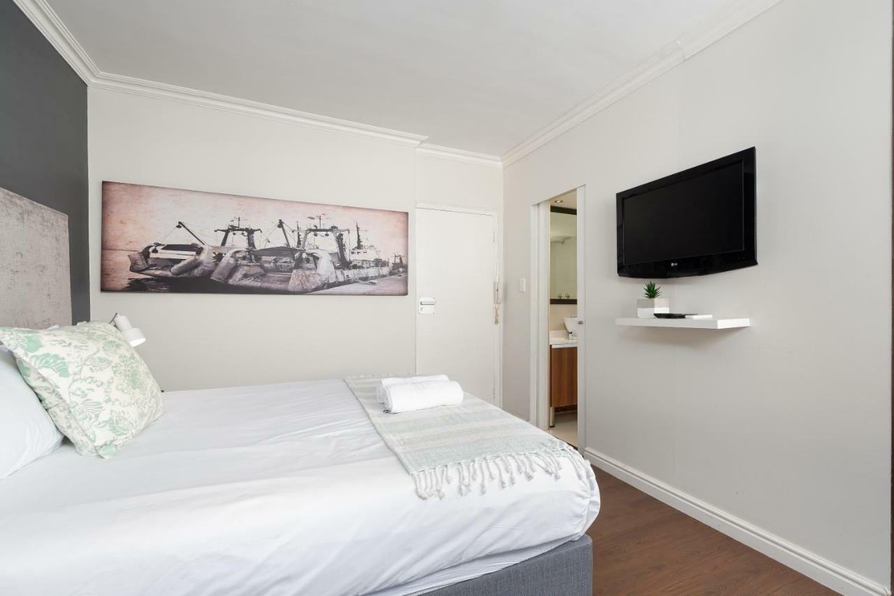 Montclair Apartments เคปทาวน์ ภายนอก รูปภาพ