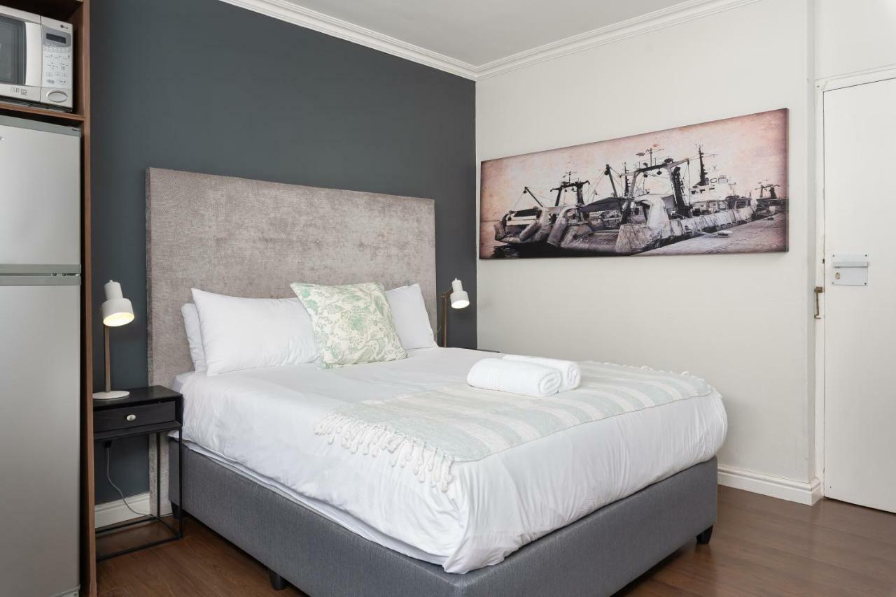 Montclair Apartments เคปทาวน์ ภายนอก รูปภาพ