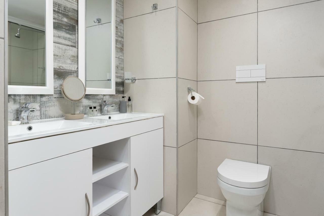 Montclair Apartments เคปทาวน์ ภายนอก รูปภาพ