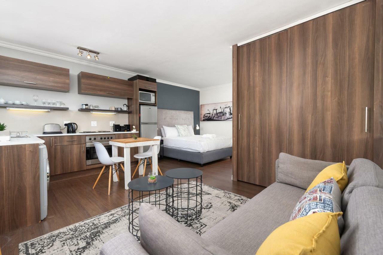 Montclair Apartments เคปทาวน์ ภายนอก รูปภาพ